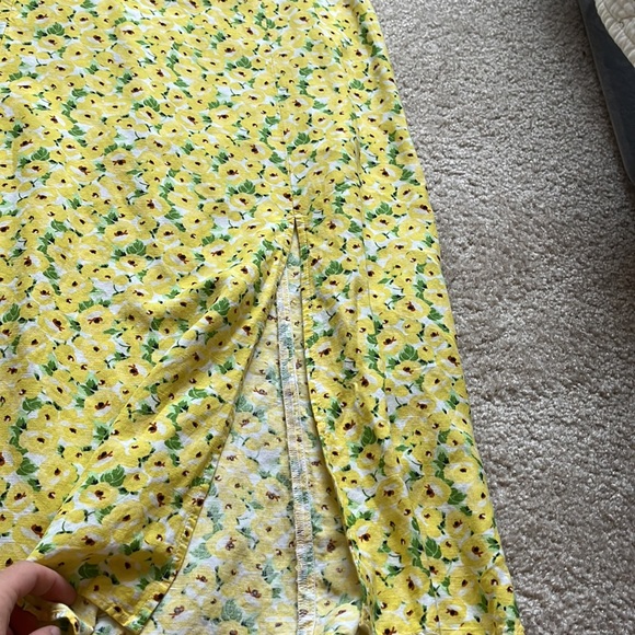 Linen midi skirt - Picture 2 of 3